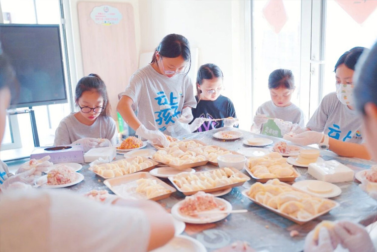 七年·千店·万人就业：熊大爷，包饺子也包梦想