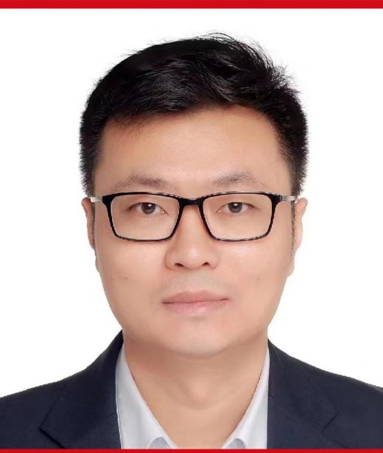 方亚鹏教授肖像
